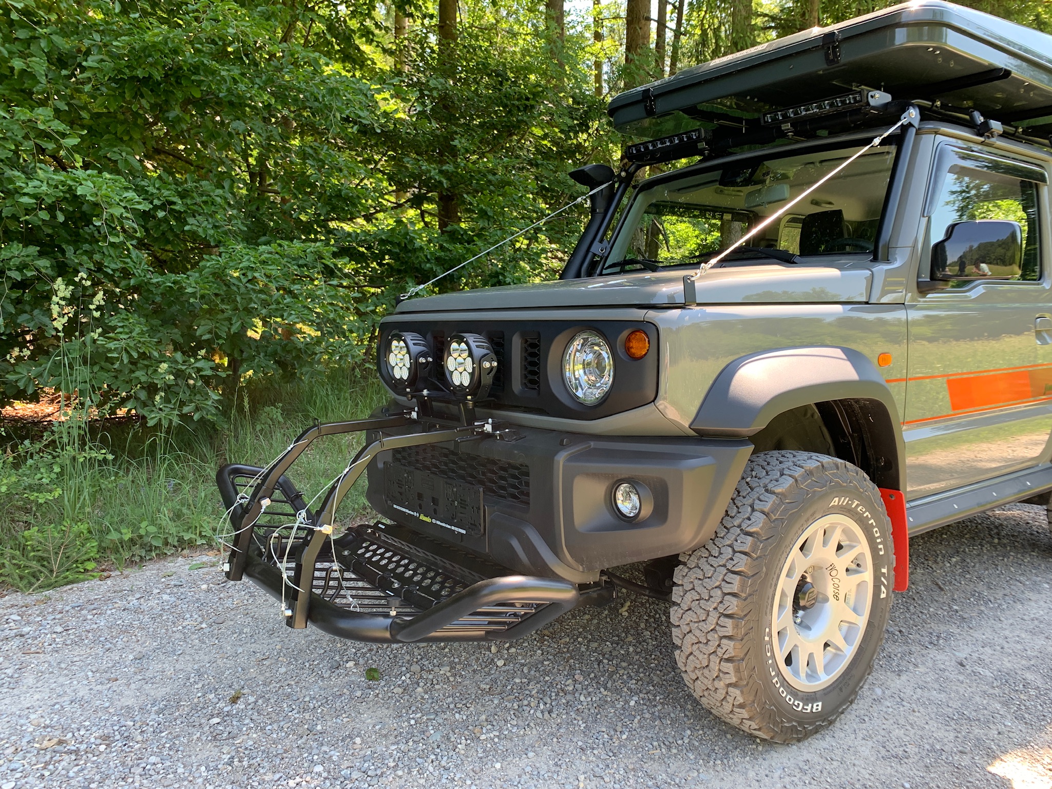 Jeep Fahrwerk - Jeep zubehör - Jeep JK - SEILWINDENANBAUSATZ SUZUKI JIMNY  GJ AB 2018, OHNE SEILWINDE