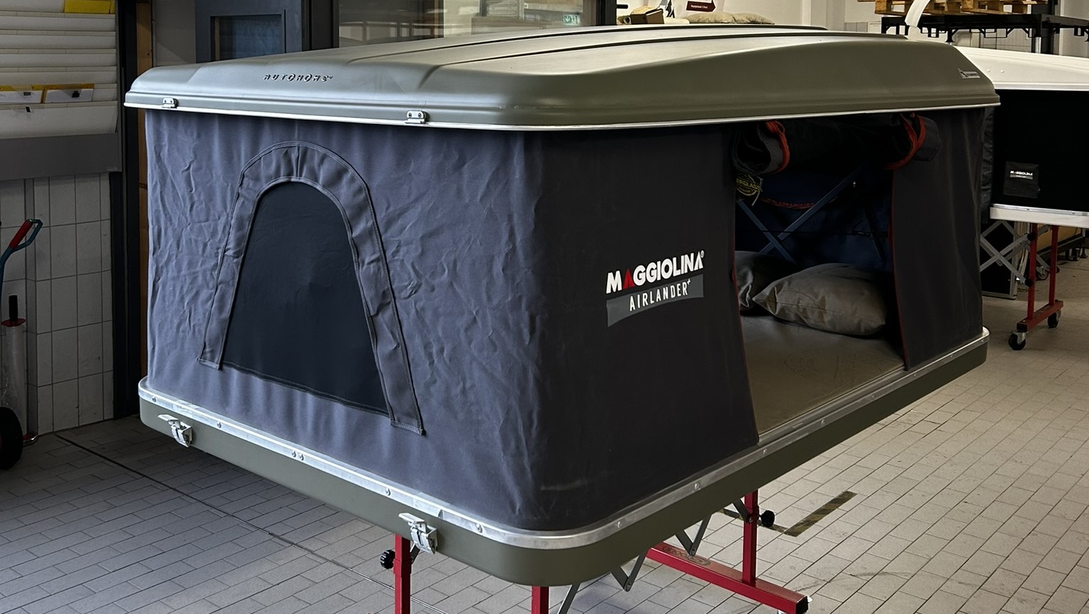Dachzelt „Juri“ - Airlander Plus Medium "foliert olivgrün"
