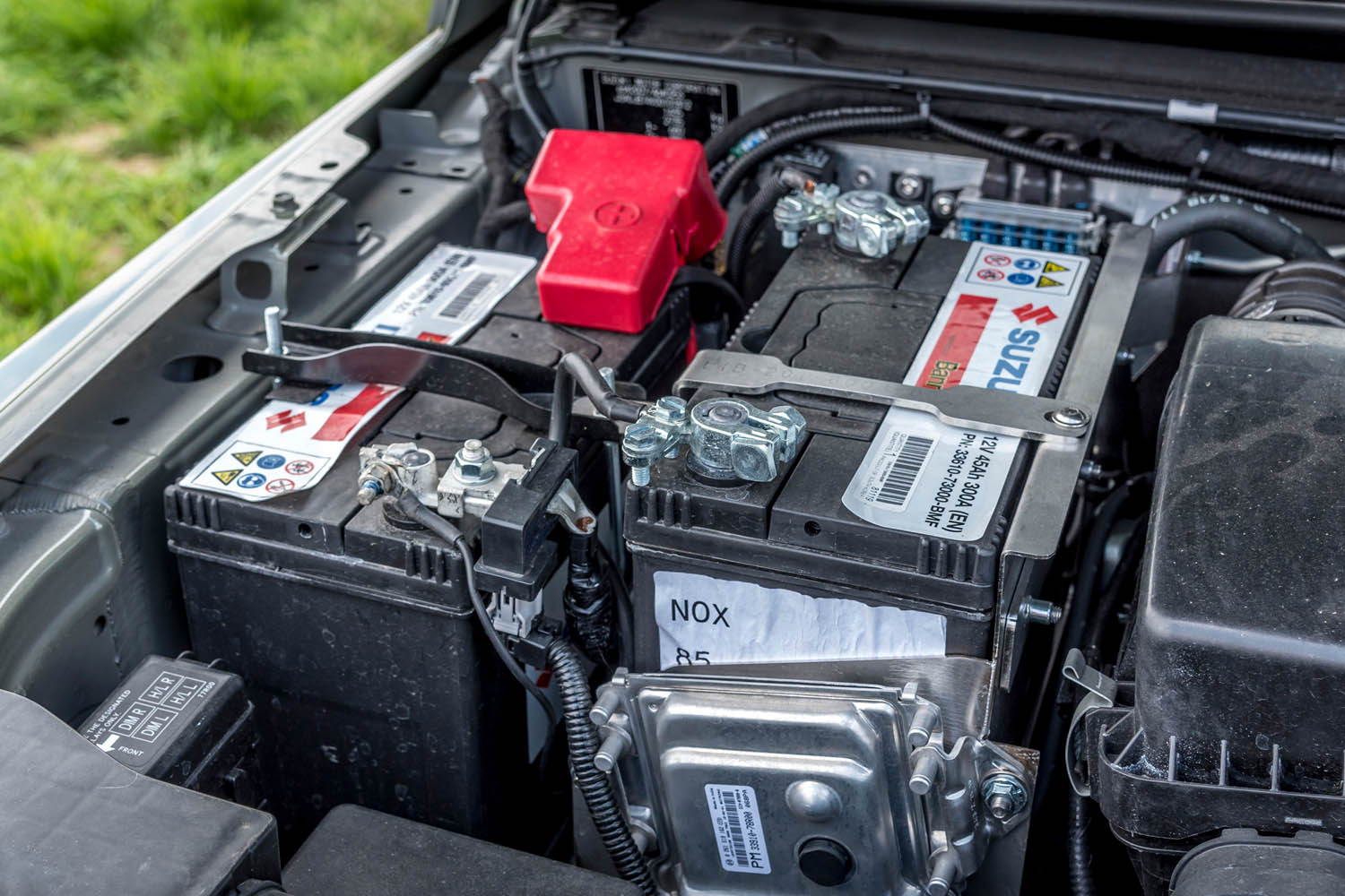 Zusatzbatterie Halterung für Suzuki Jimny