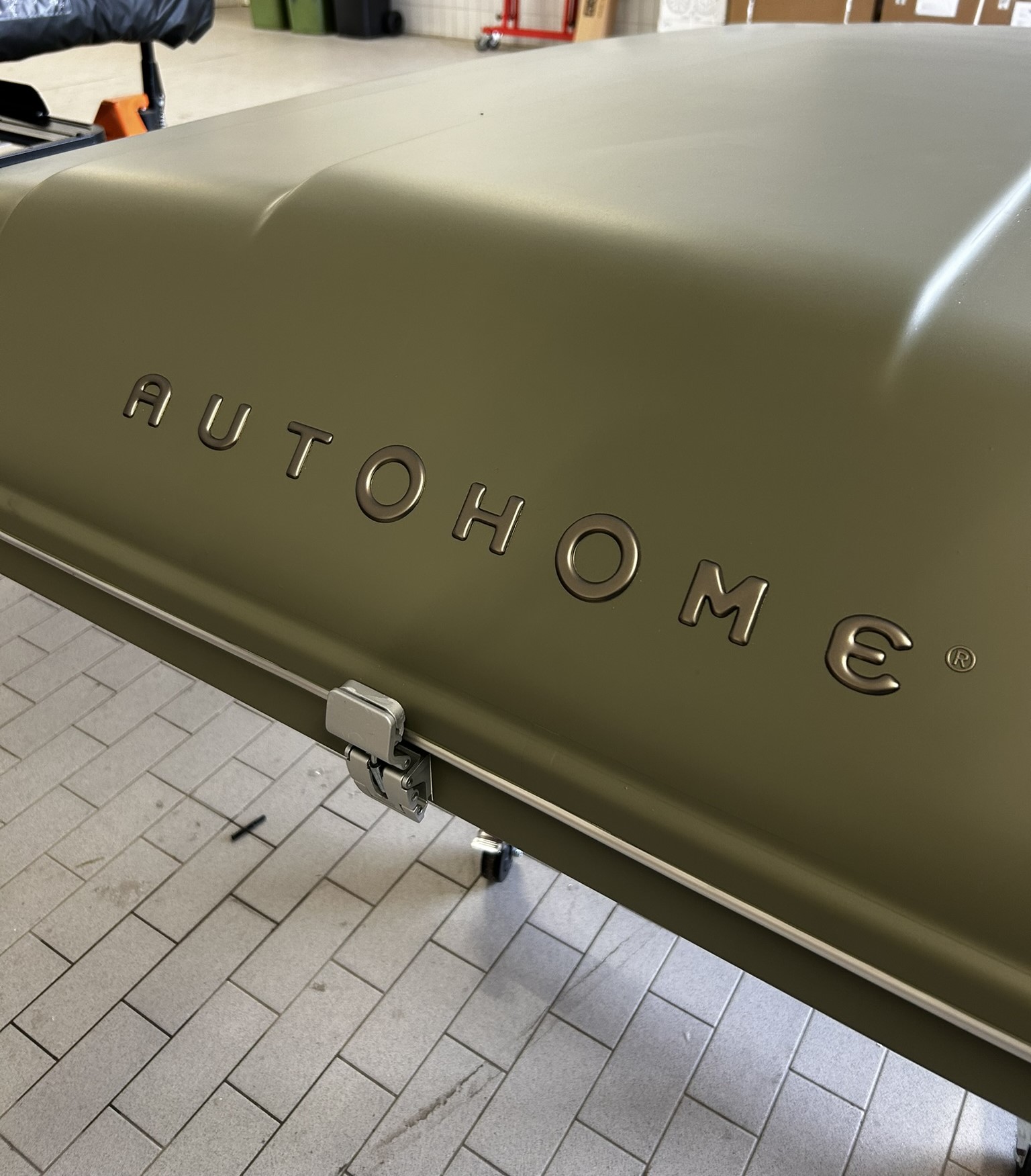 Dachzelt „Juri“ - Airlander Plus Medium "foliert olivgrün"